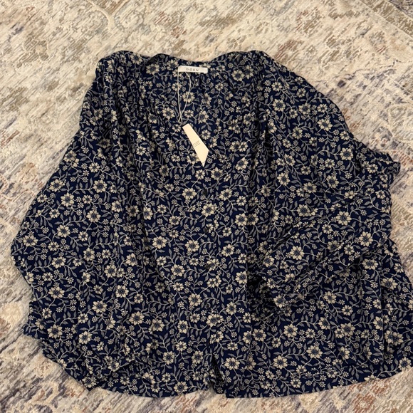 Doen Floral Navy Jane Blouse - Picture 1 of 3